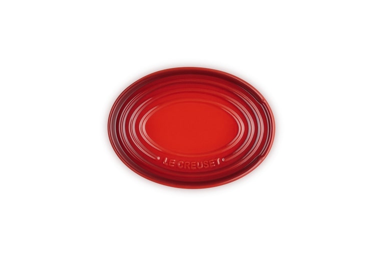 Le Creuset Löffelablage 16cm in Farbe Kirschrot Le Creuset Löffelablage Kirschrot Oval