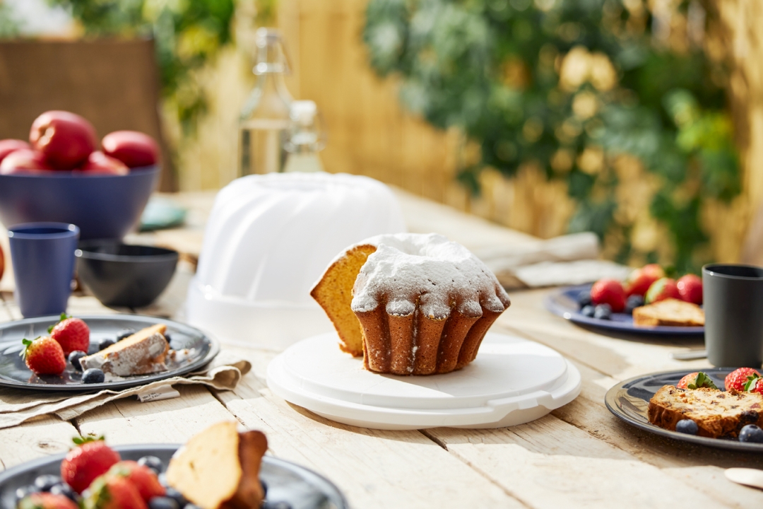 Rotho Kuchenbehälter Gugelhupf FRESH in Farbe Weiß