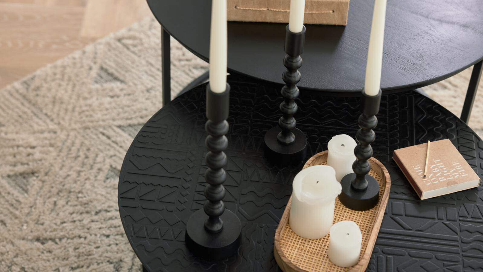 Roomio Couchtisch 2er-Set NO. 2001 in Mango massiv, schwarz gebeizt und lackiert mit Holzverzierung Roomio Couchtisch 2er-Set NO. 2001 in Mango massiv, schwarz gebeizt und lackiert mit Holzverzierung