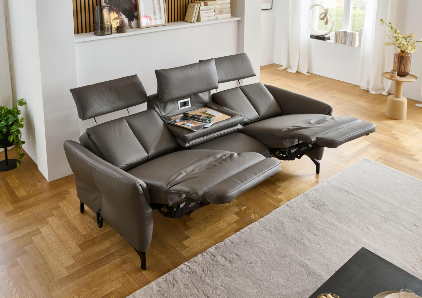 Polsteria Rundsofa LOLA in Leder Punch elephant