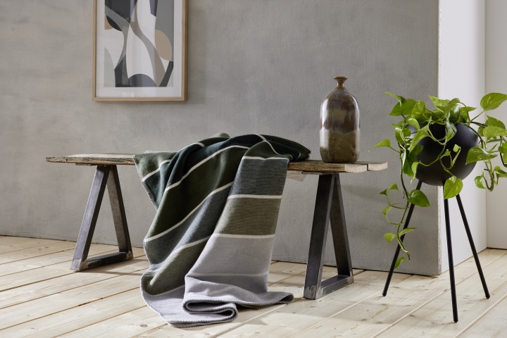 Interliving Wohndecke IL-9114 ca. 150x200cm in Horizon Green