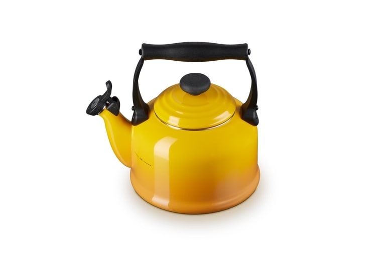 Le Creuset Wasserkessel Tradition ca. 2.1L in Nectar