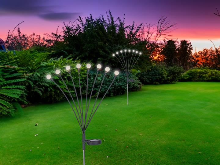 Globo LED-Solarleuchte SOLAR 8-flammig in Farbe Schwarz matt, Gras, Rasen, Draußen, Feld, Natur