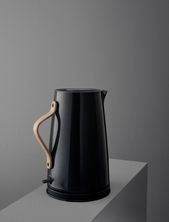 Stelton Wasserkocher Emma 1,2 Liter in Farbe black Stelton Wasserkocher Emma 1,2 Liter in Farbe black