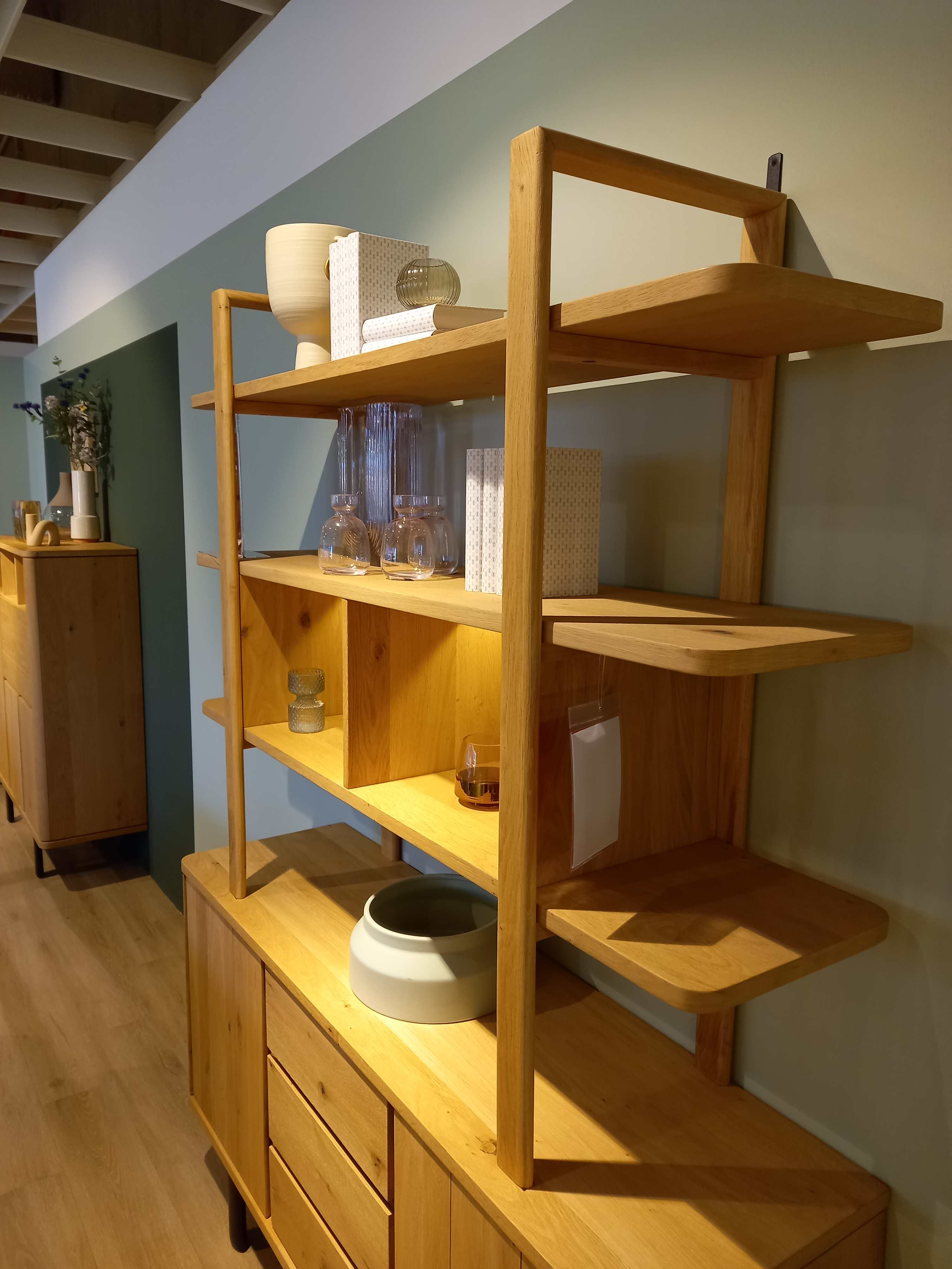 Henders & Hazel Buffet HOMESTEAD in Eiche natur furniert lackiert