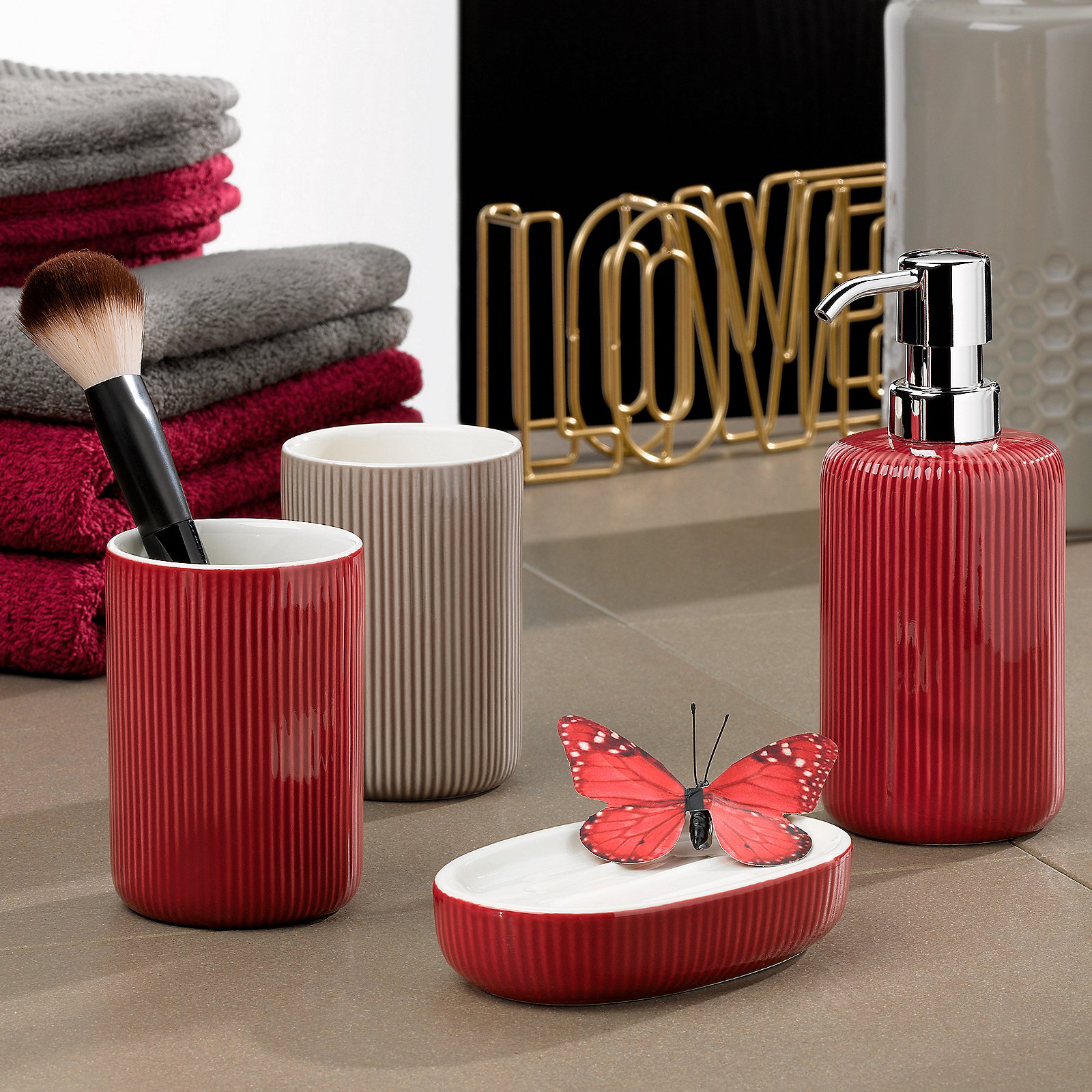 Kela Seifenspender Ava Keramik Grau, Badezimmer, Kosmetik, Rot, gerippt, Seifenschale, Badezimmer, Schrank, Rot, Ordnung, Dekoratives Set