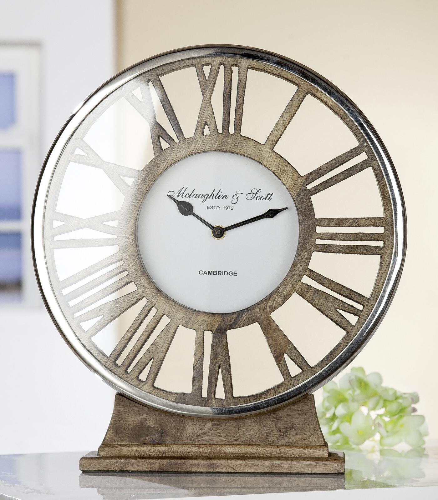 Standuhr Aluminium / Mangoholz ca, 34 cm hoch