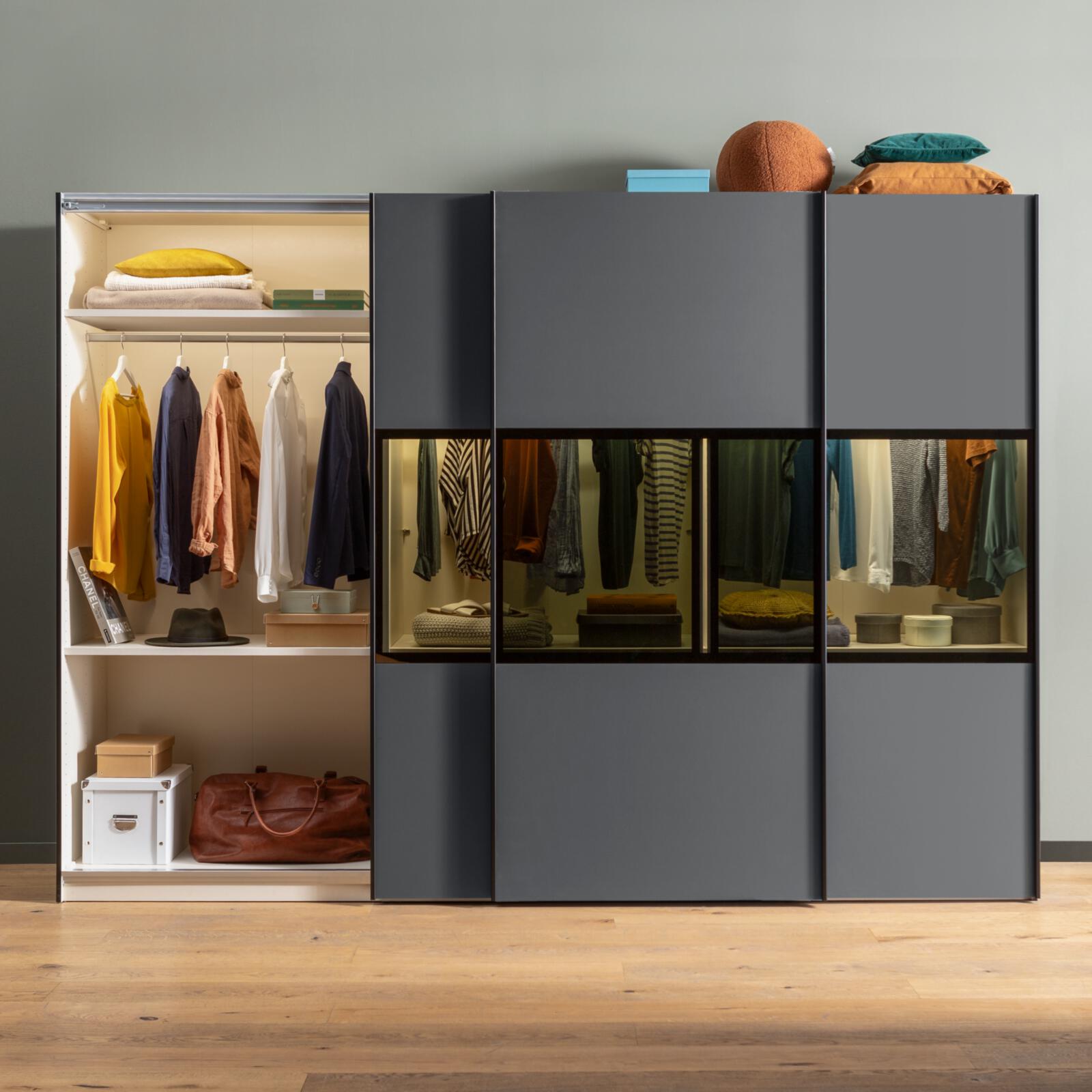 Schwebetürenschrank in Anthrazit matt/Rauchglas