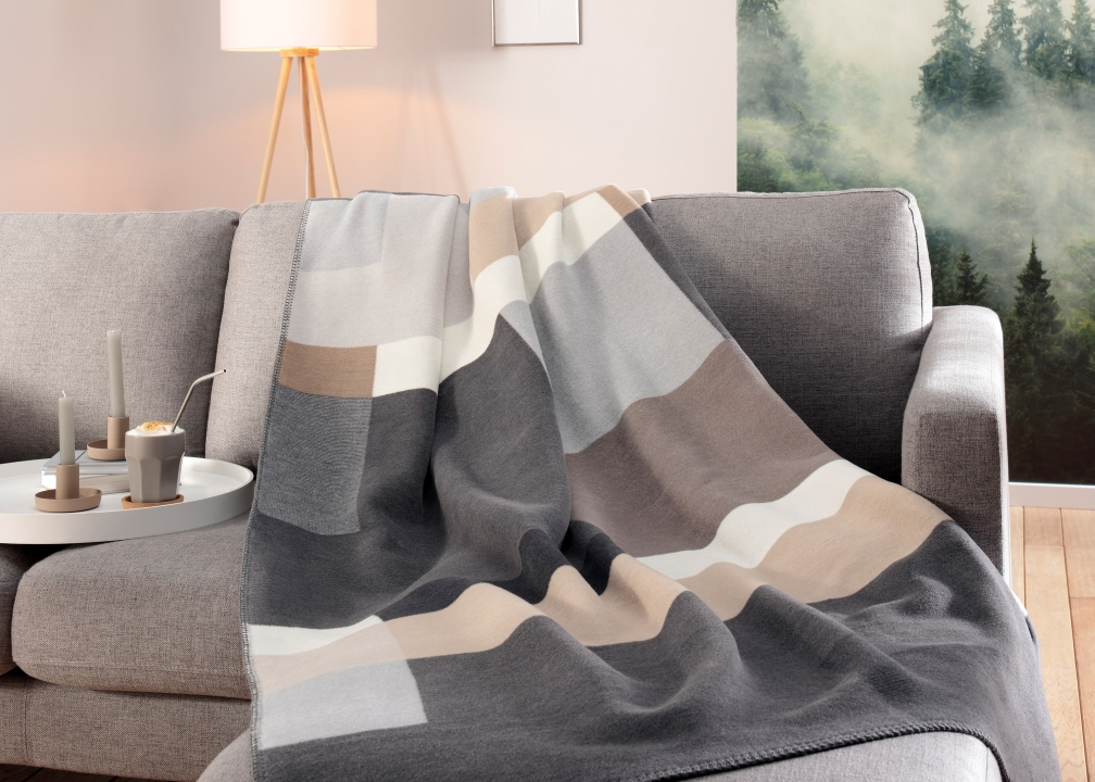 Biederlack Decke ca. 150x200cm in Farbe Black Part Biederlack Decke ca. 150x200cm in Farbe Black Part