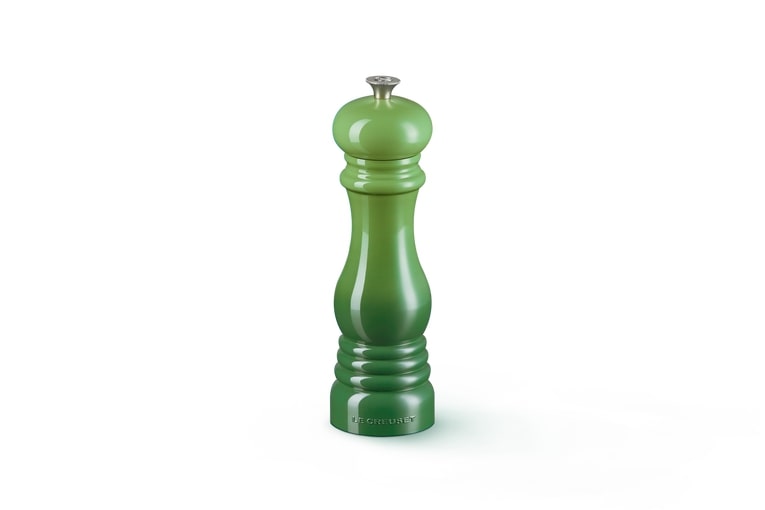 Le Creuset Salzmühle Klassik 21cm in Farbe Bamboo Green Le Creuset Salzmühle Bamboo Green