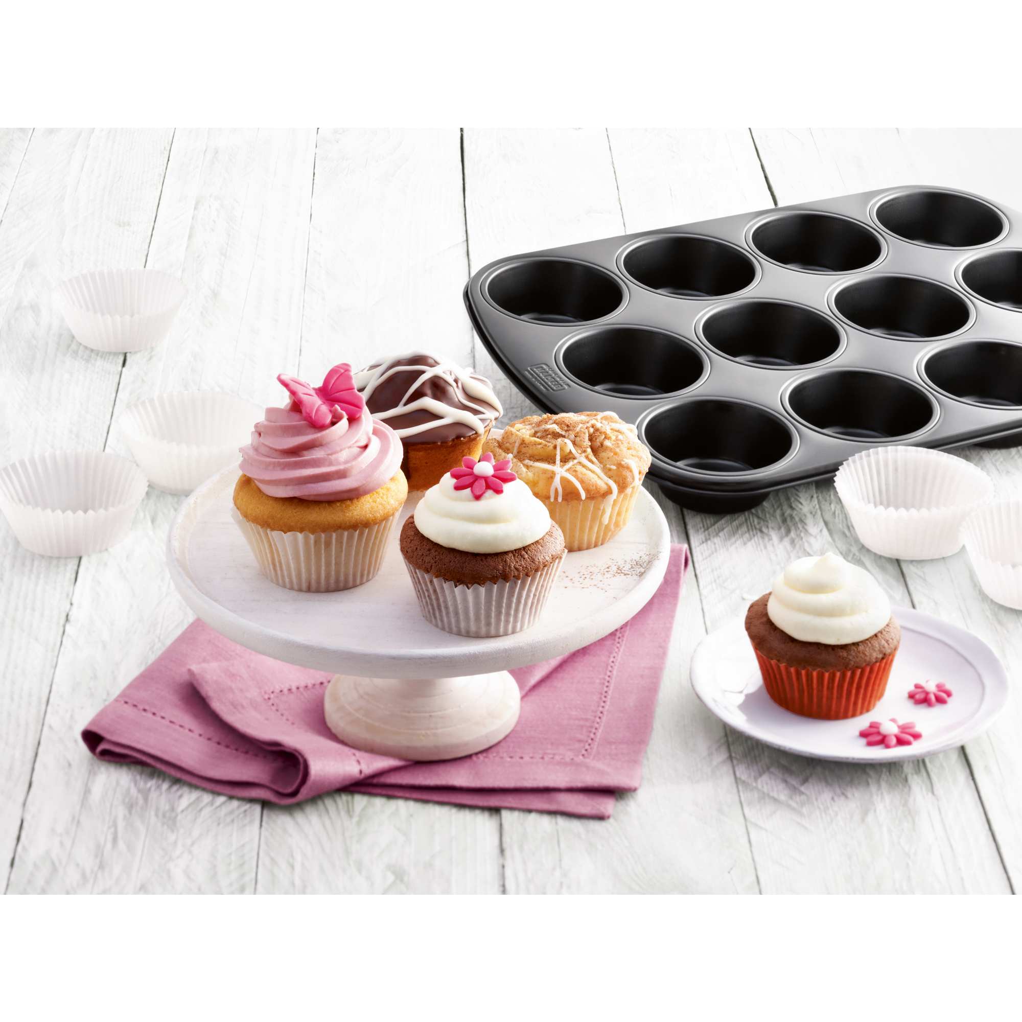 Kaiser 12er Muffinbackform Inspiration in schwarz Kaiser 12er Muffinbackform Inspiration in schwarz
