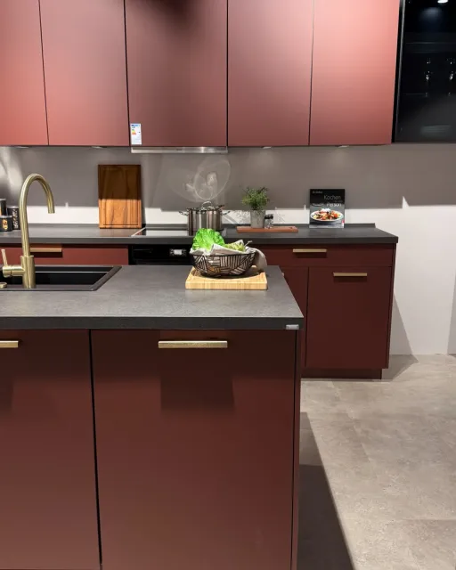 09533656212f92aa758be66f5d664ac6